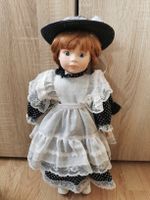 The Promenade Collection Porzellan Puppe