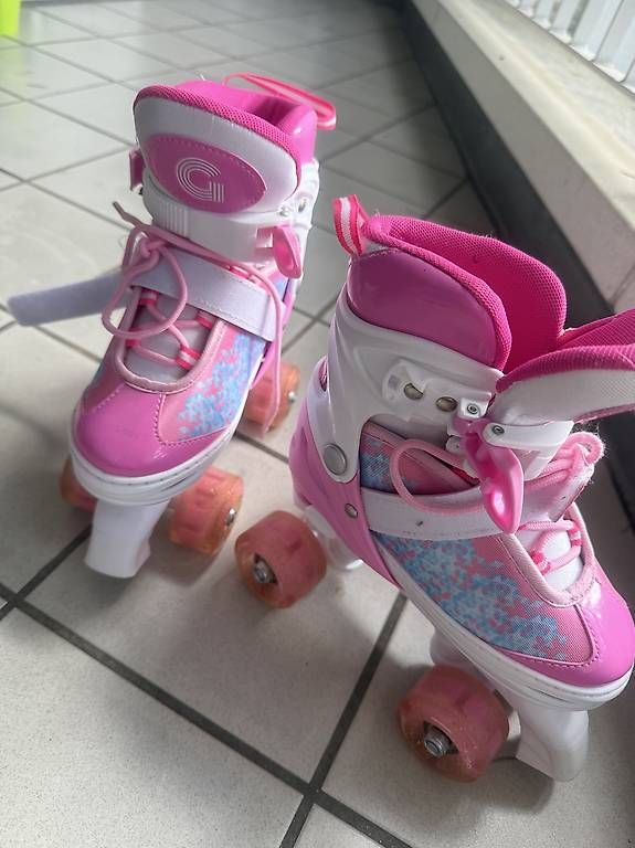 Pattini in linea & Pattini a rotelle: Roller pattini a rotelle bambina – Nuovo e nell'imballaggio originale da Viganello venduto da Ale049 1