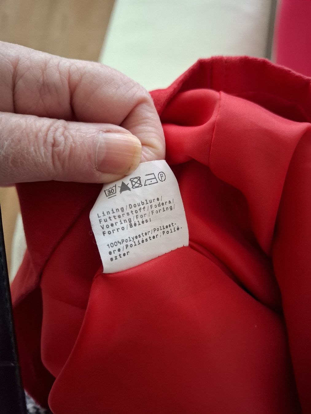 Giacche: Jacke rot Neuwertig – Nuovo (secondo la descrizione) da Münchenbuchsee venduto da Cori1968 2