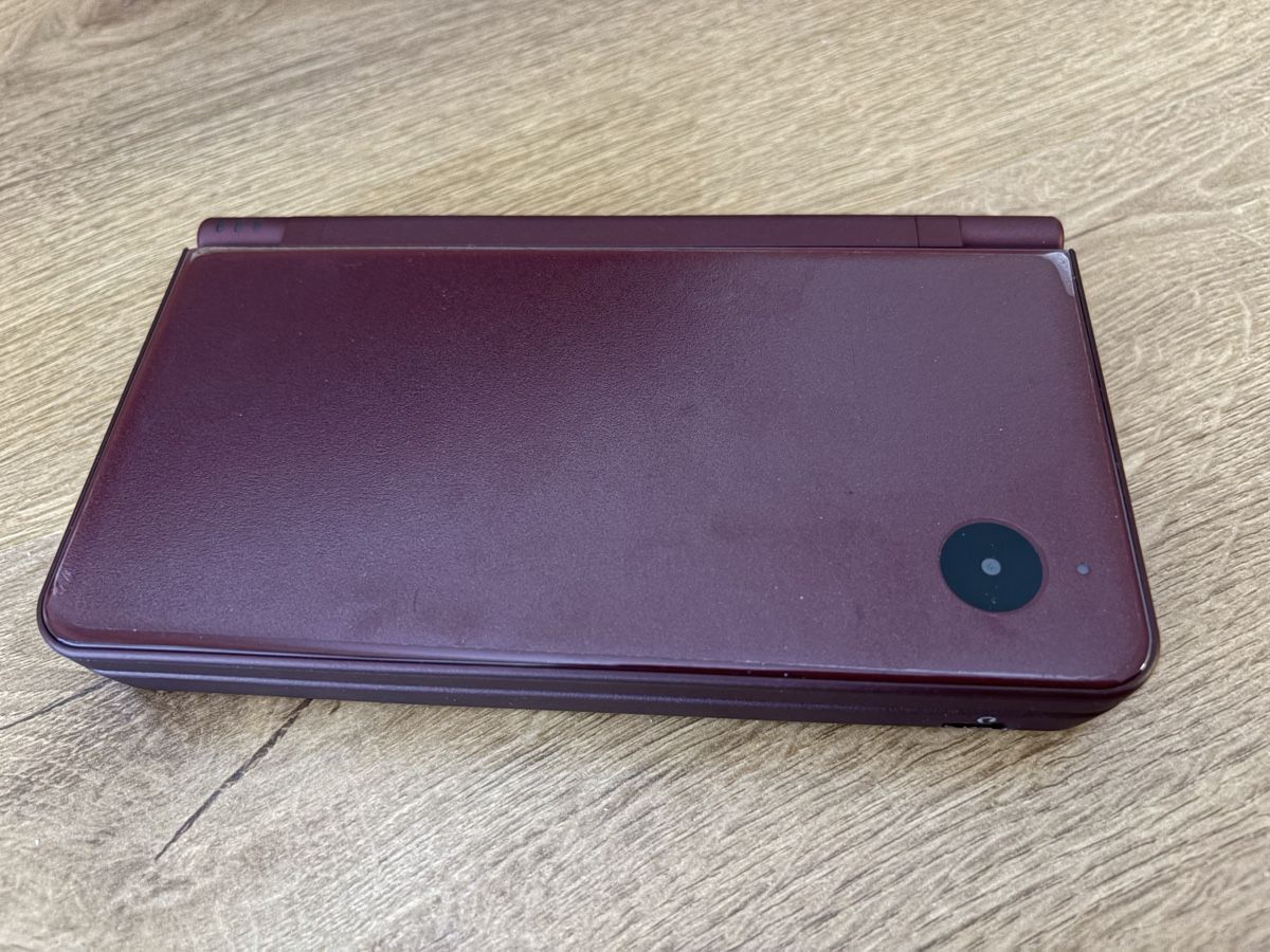 Nintendo Konsolen: Nintendo DSi XL Weinrot – Defekt aus Glattpark(Opfikon) von Beubeu44 1
