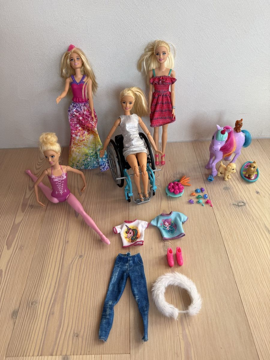 Puppen: Barbie Set – Gebraucht aus Richterswil von Schoetto