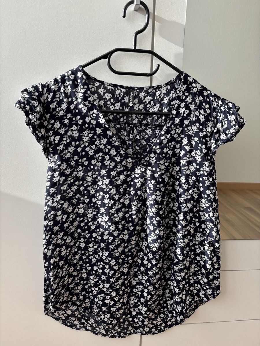 Camicette: Sommerbluse, Grösse S, Schwarz mit Blumenmuster – Usato da Zumholz venduto da puerro01