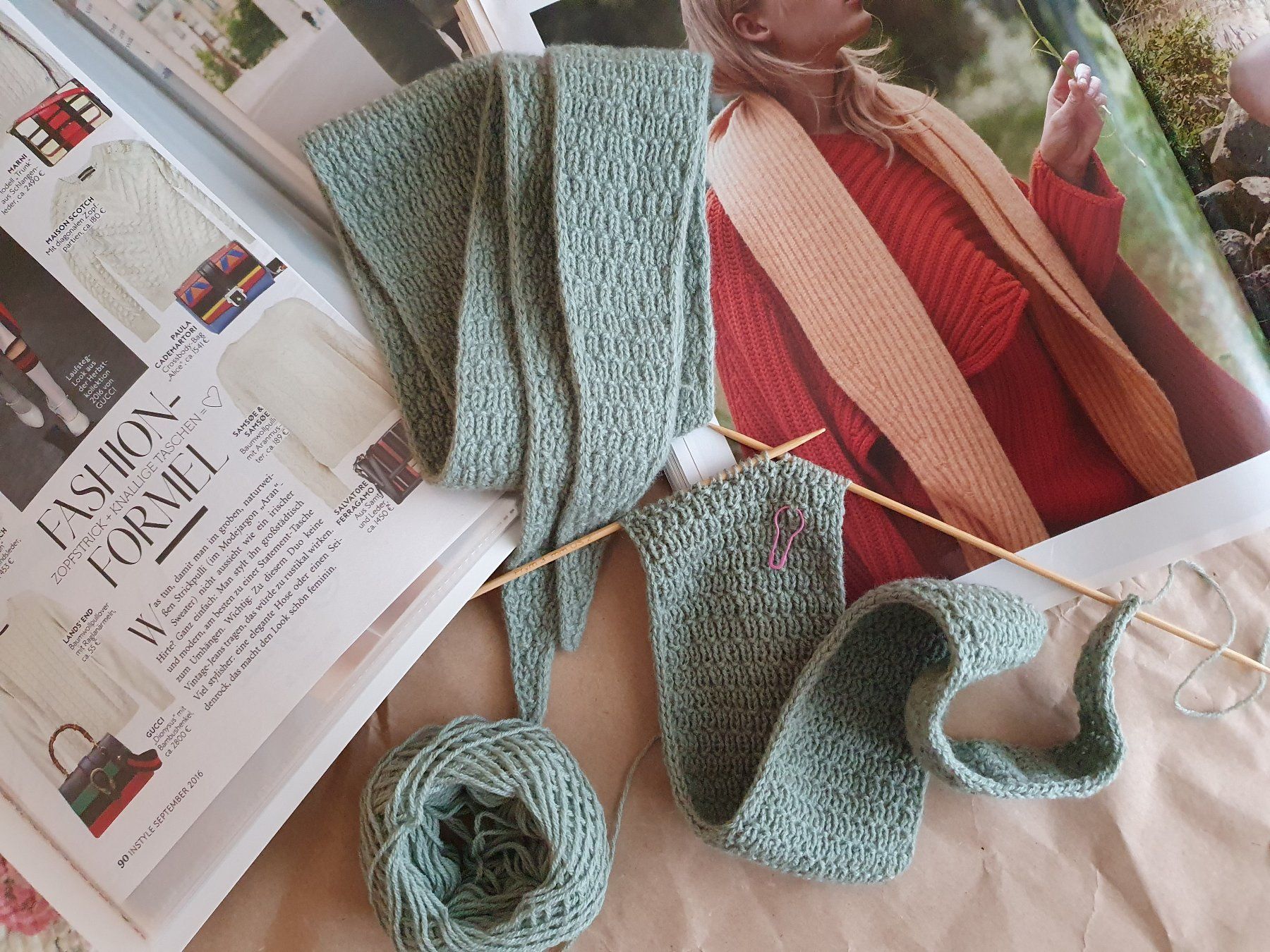 Foulard & Sciarpe: Mini scarf, Strickschal, Handgestrickt, Unikat, Geschenk – Nuovo e nell'imballaggio originale da Neunkirch venduto da Sandramay 7