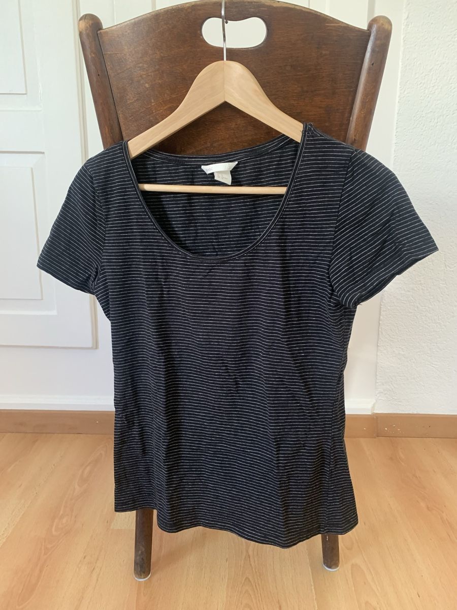 H&M T-shirt: T-Shirt H&M Basic gestreift schwarz weiss Grösse M – Usato da Zürich venduto da bichsumuesli