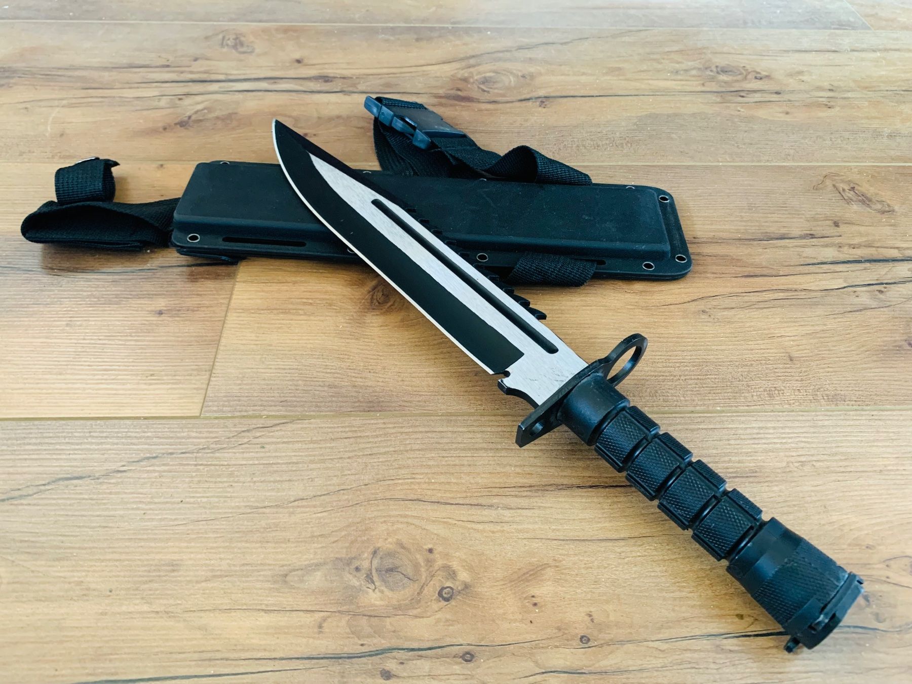 Accessori: Tactical Messer Appuntato 43cm NEU – Nuovo e nell'imballaggio originale da Bergdietikon venduto da shopAgent 7