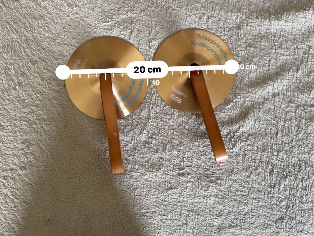 Strumenti musicali: klein Accent  Cymbal – Usato da Aarau venduto da KorgPA 4