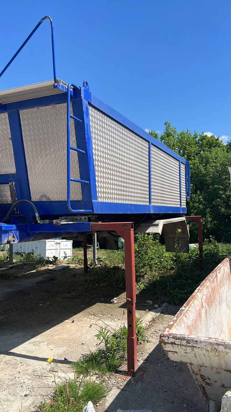Tutte le macchine: Rebmann Transport zwei Kammer Thermosilo – Usato da Hasle LU venduto da Arag08 2