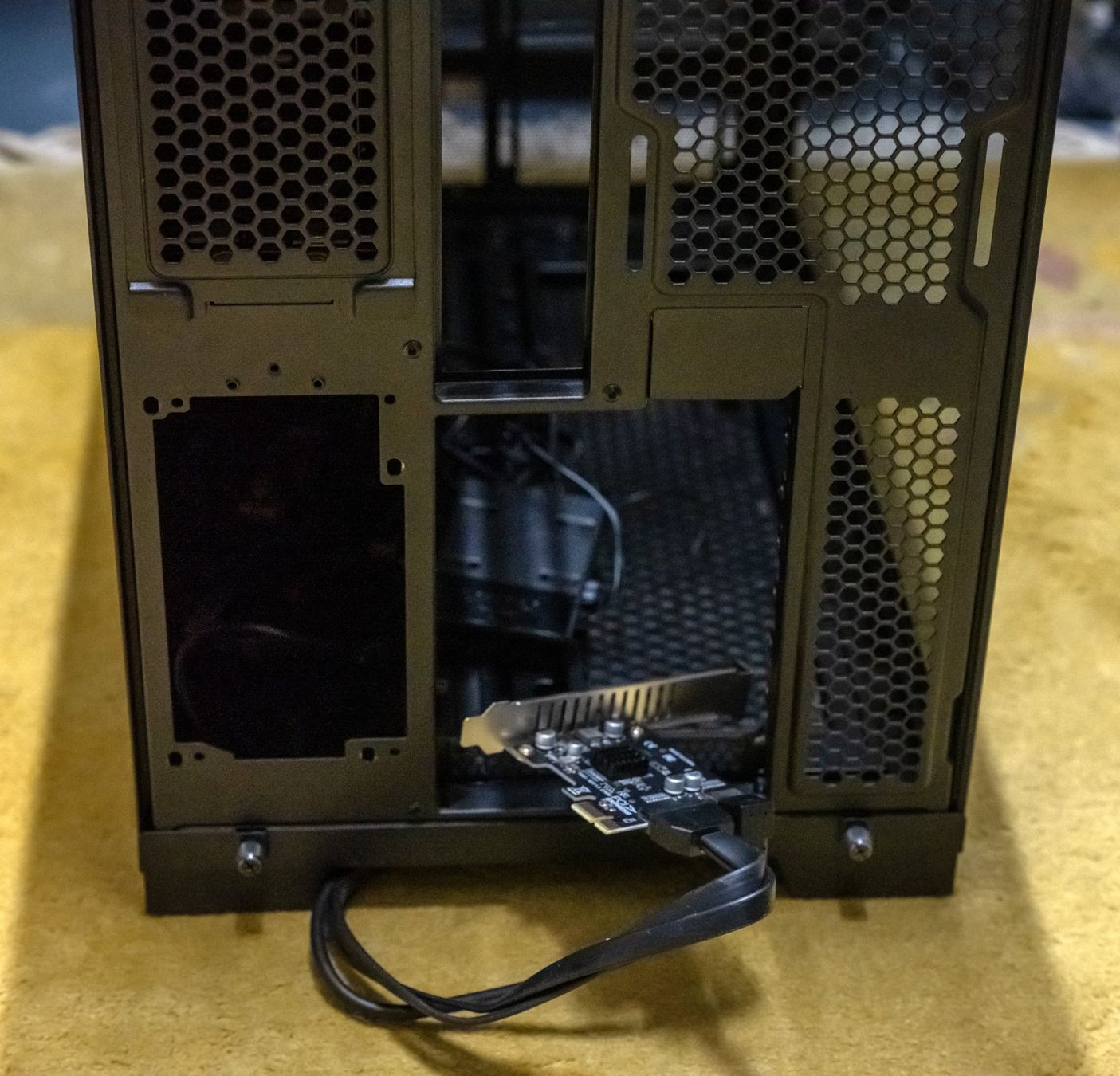Lian Li Custodie: Lian Li O11 Dynamic EVO PC Case schwarz – Usato da Arbon venduto da Saigon2 3