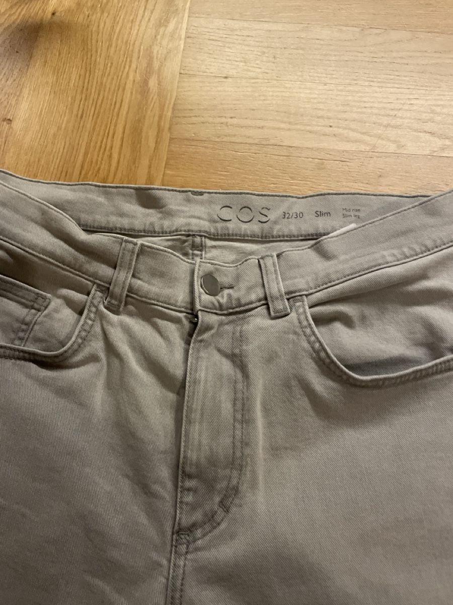 Cos Jeans: Jeans Cos Groesse 32/30 – Usato da Zürich venduto da sany20 1