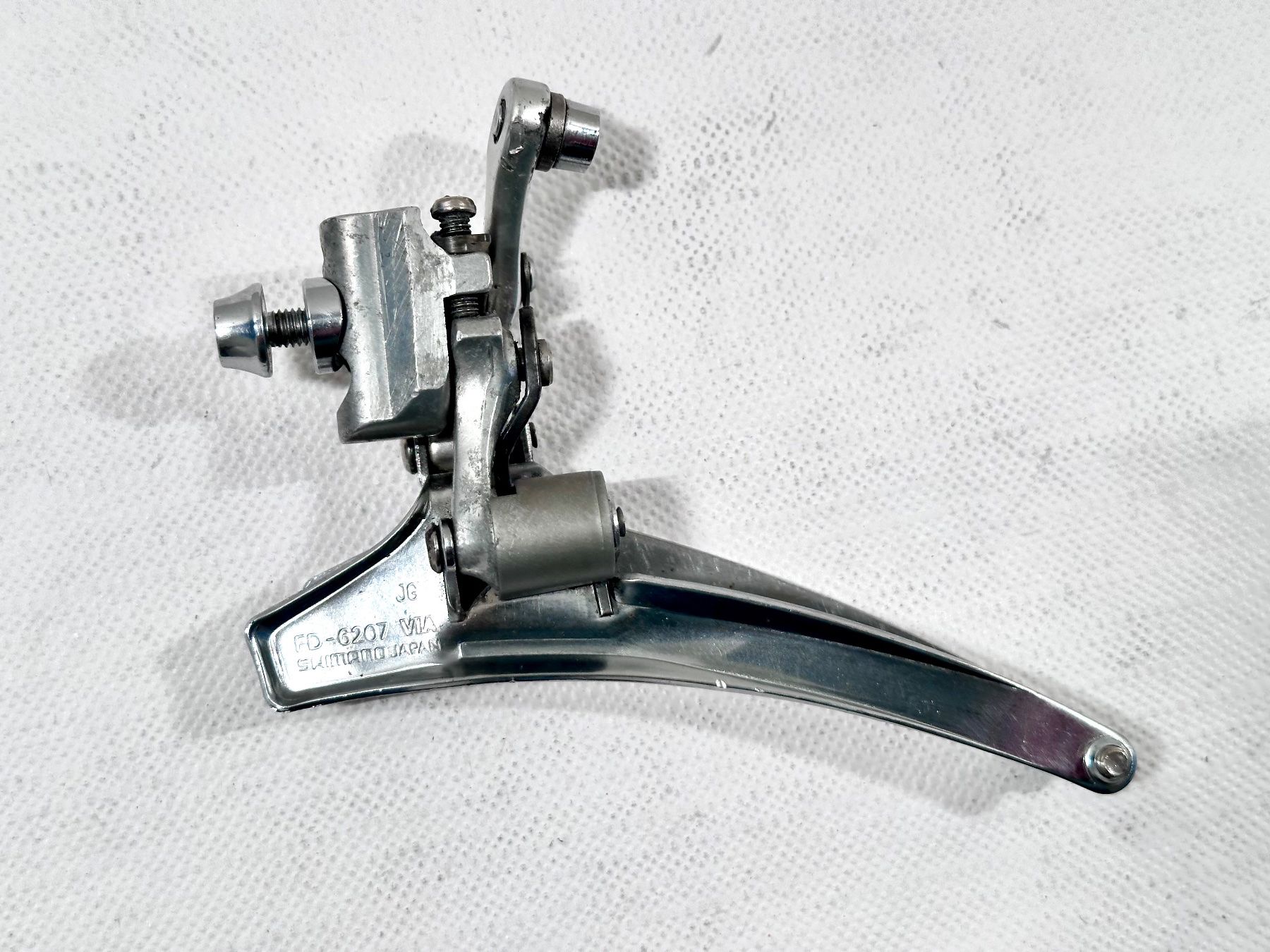 Shimano Pezzi di ricambio: Shimano 600 FD-6207 Front Derailleur Umwerfer – Usato da Luzern venduto da bikeandbeltcom 2