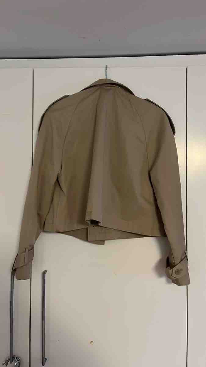 Pull&Bear Giacche: Pull&Bear Cropped Trench Jacket Beige Size S – Nuovo (secondo la descrizione) da Gattikon venduto da hie_v92m 3