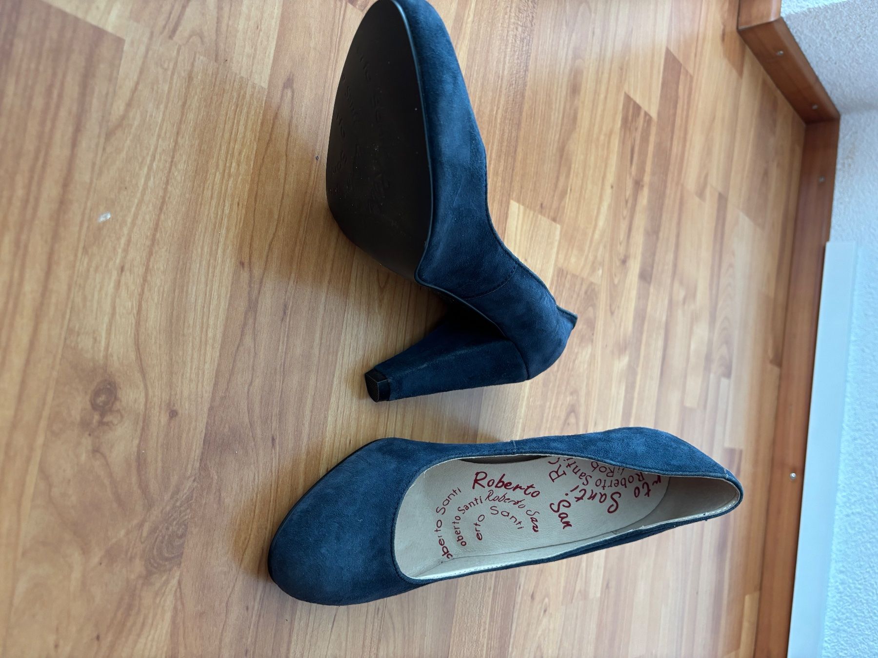 Chaussures femmes: Pumps ungetragen 38 – D'occasion à Frauenfeld par Sementissa 1
