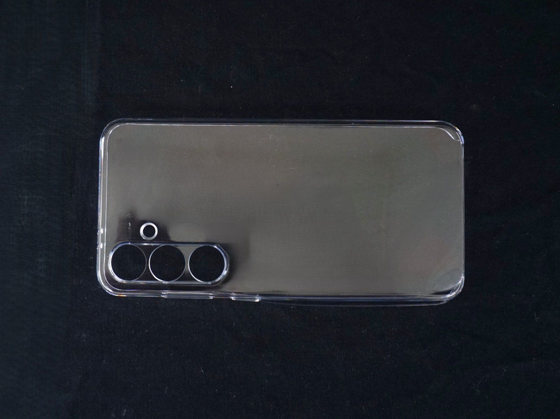 Samsung Cover & Protezioni schermo: Clear Case Samsung Galaxy S24 FE – Difettoso da Pratteln venduto da Restwert_Pratteln