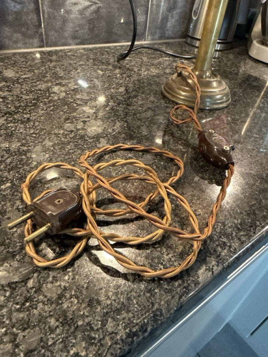 Lampade: Ständerlampe , Fuss Messing – Usato da Kerzers venduto da Gaby883 2