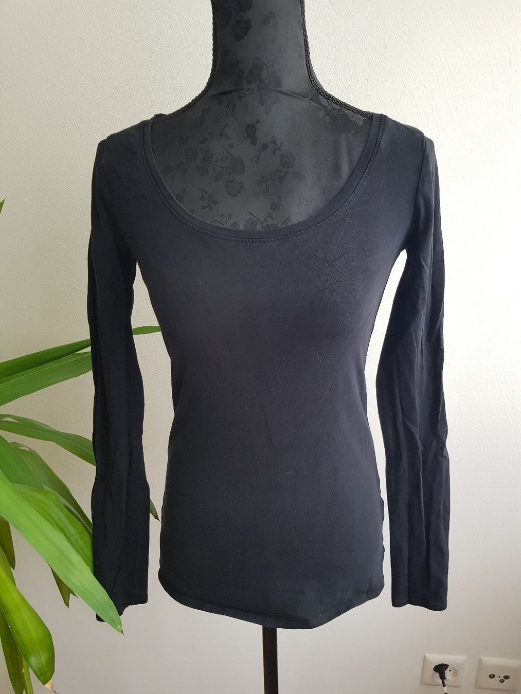 Lotti di vestiti: Kleiderpaket Gr. S 4 Pullis Shirt & Leggings – Usato da Nendeln venduto da Zopfie_ 4