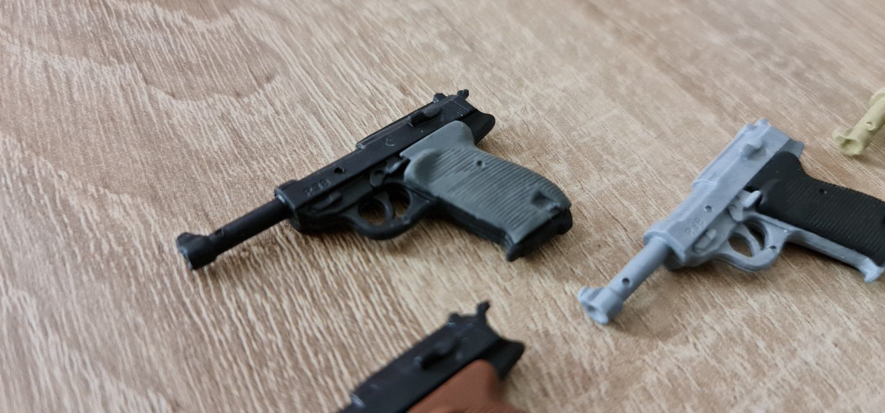 Matite, matite colorate & gessi: 3stk Radiergummi S&W Beretta P38 Pistole – Nuovo e nell'imballaggio originale da Effretikon venduto da easyjones 6