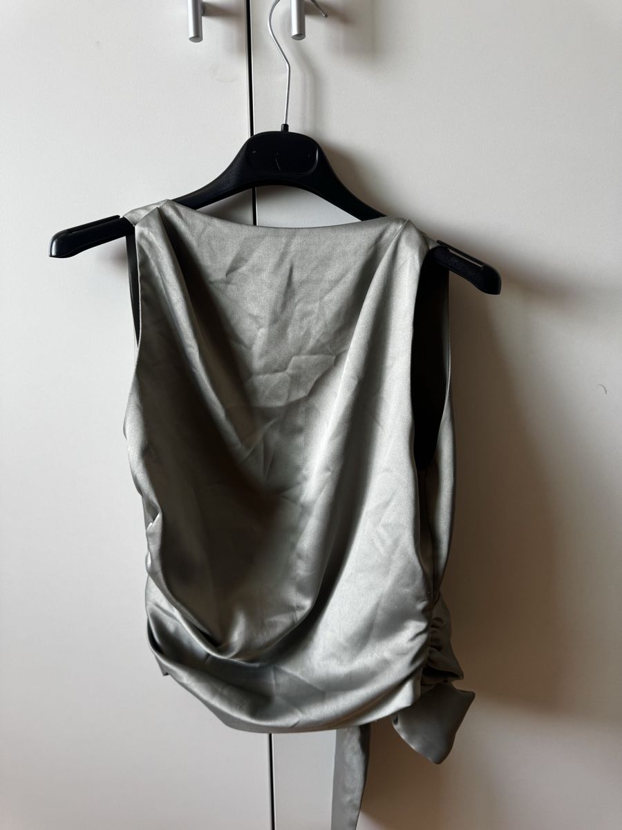 Zara Top: Zara top S – Nuovo (secondo la descrizione) da Biel/Bienne venduto da Clau____dia95