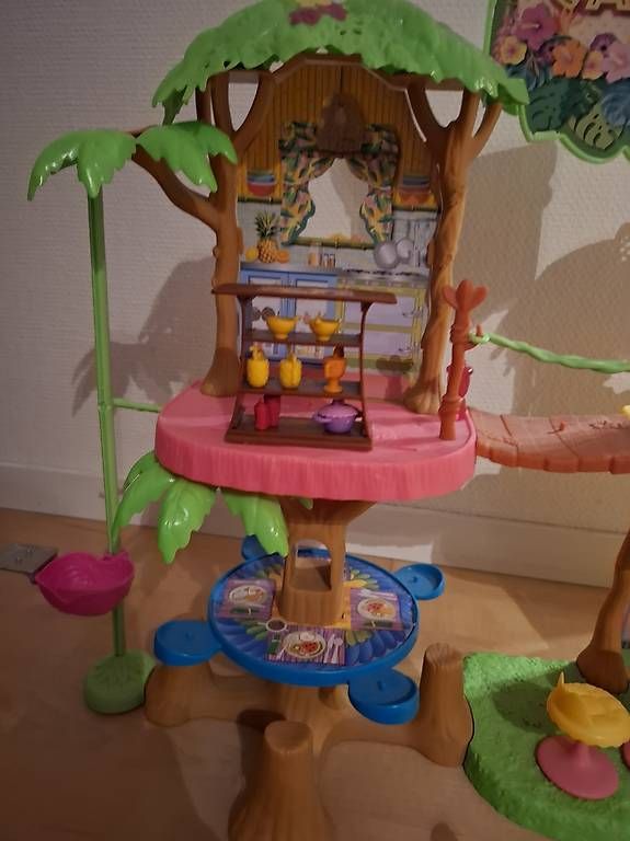 Poupées: Enchantimals Sommer Cafe, Barbies – D'occasion à Utzenstorf par MvHagen 2