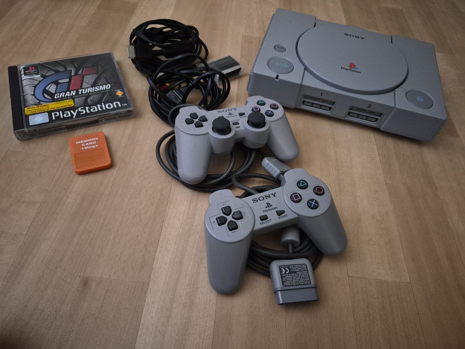 Sony Konsolen: wunderschöne PlayStation Set – Gebraucht aus Dielsdorf von BARDARRU