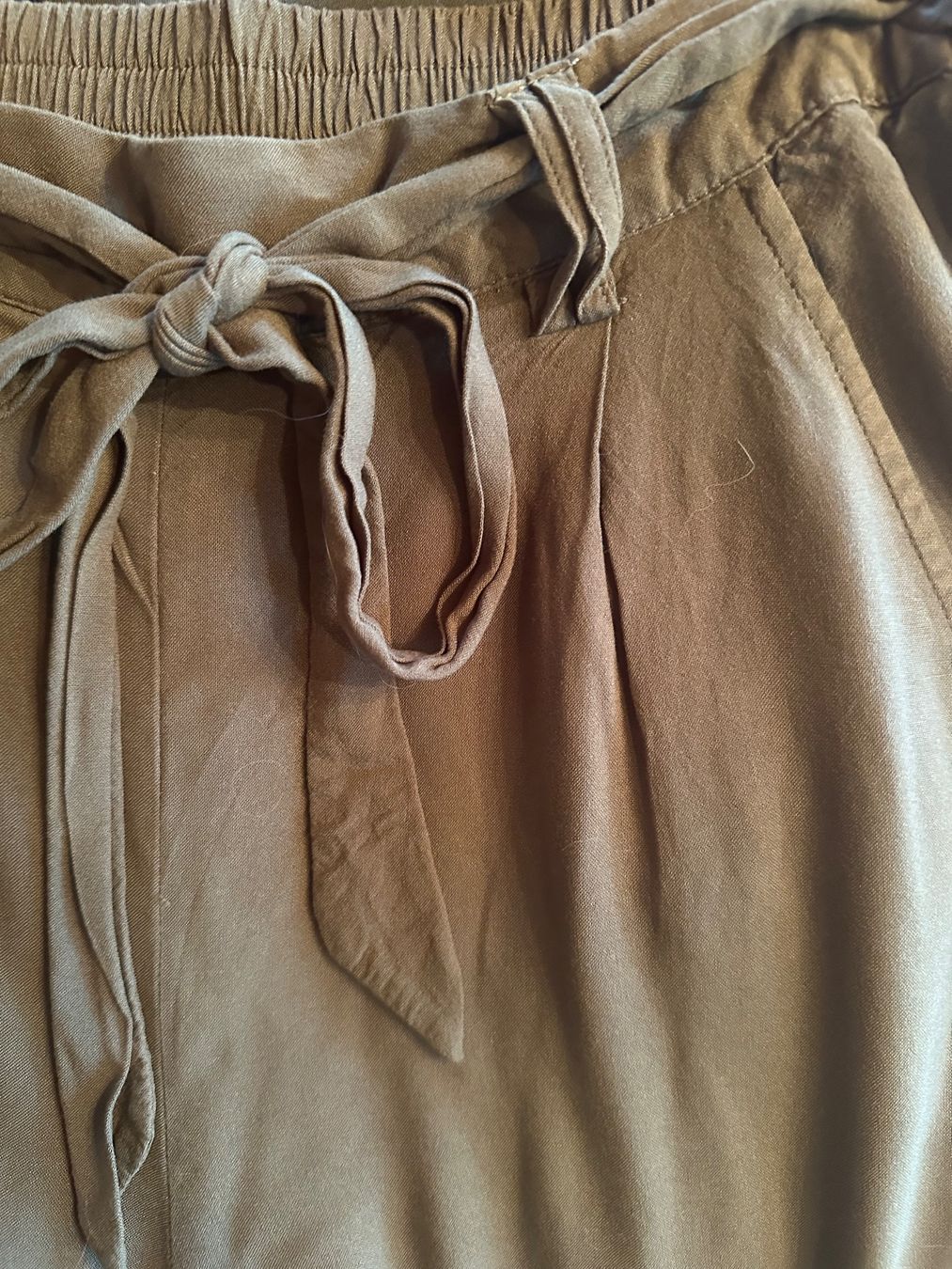 Only Hosen: Only Hose 'ONLWinner' olivgrün Gr. 34 – Gebraucht aus Riedt b. Erlen von sina.aline 2