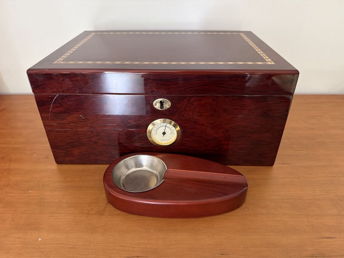 Humidificateurs: Humidor – D'occasion à Zollikofen par Maria_verena