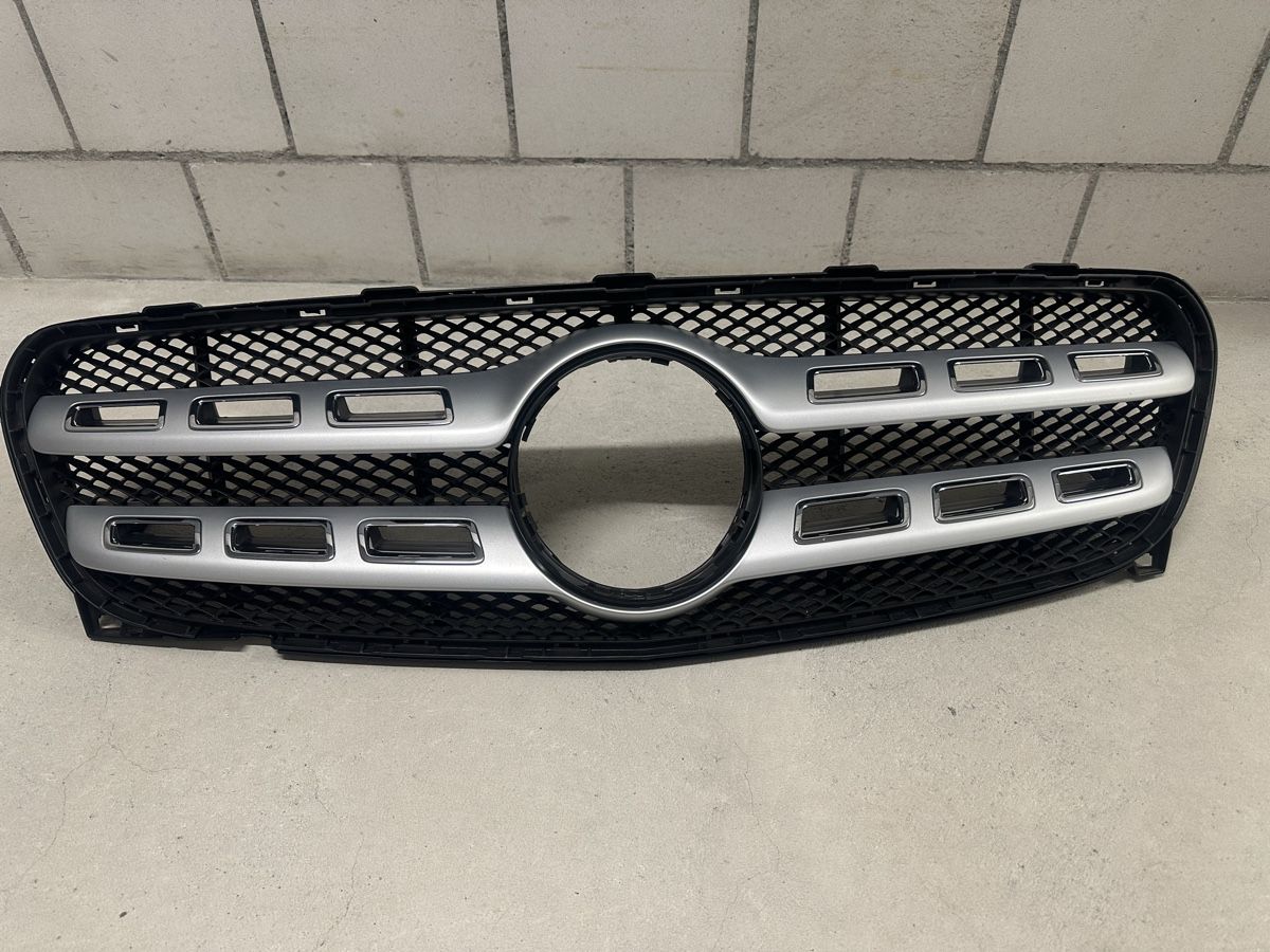 Mercedes-Benz Toutes les pièces auto: Mercedes gla Kühlergrill – Neuf (Voir description) à Mellingen par shu_7g8d 1