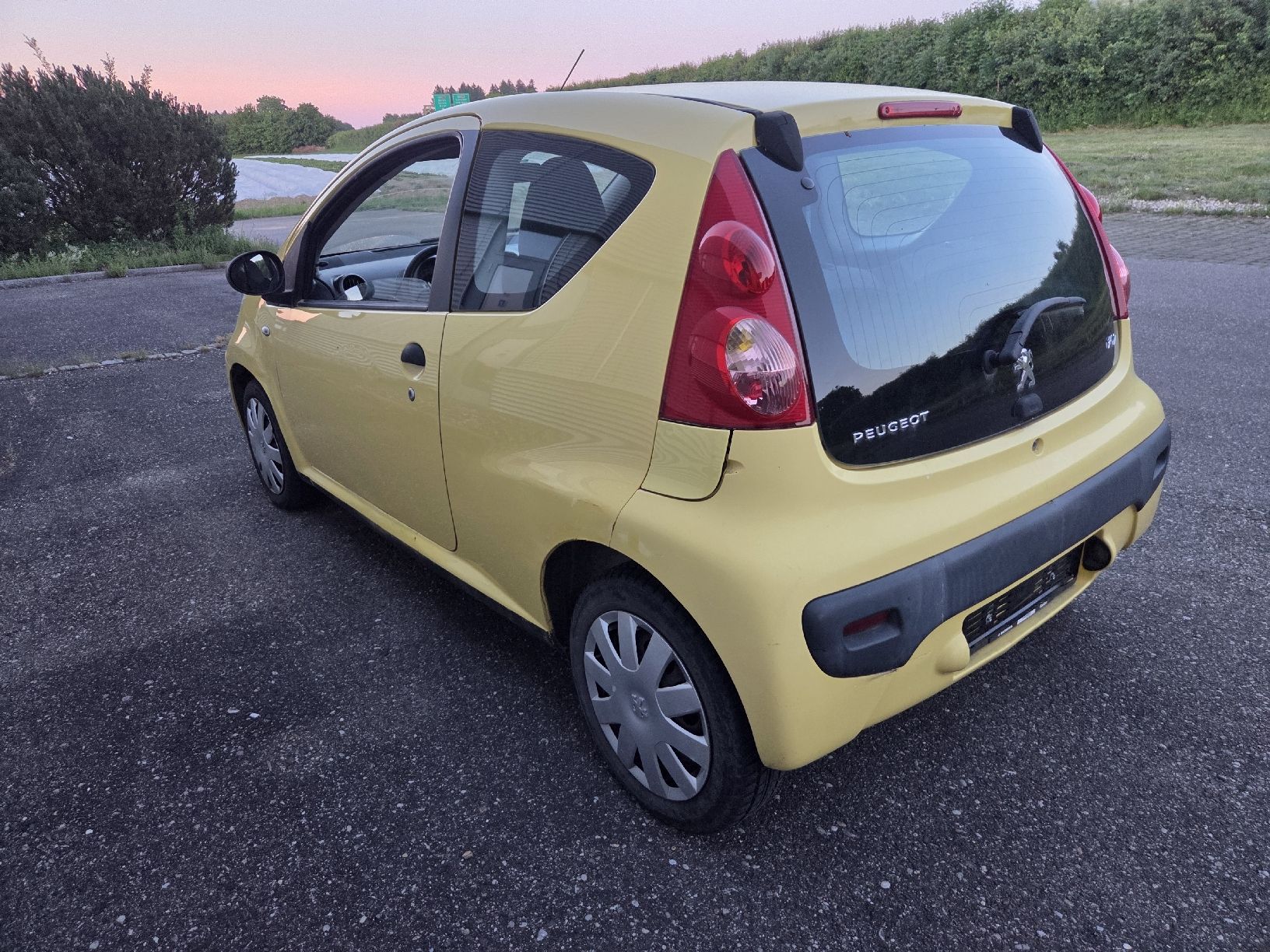 Peugeot Automobili: Peugeot 107 – Usato da Solothurn venduto da LYRELA 2