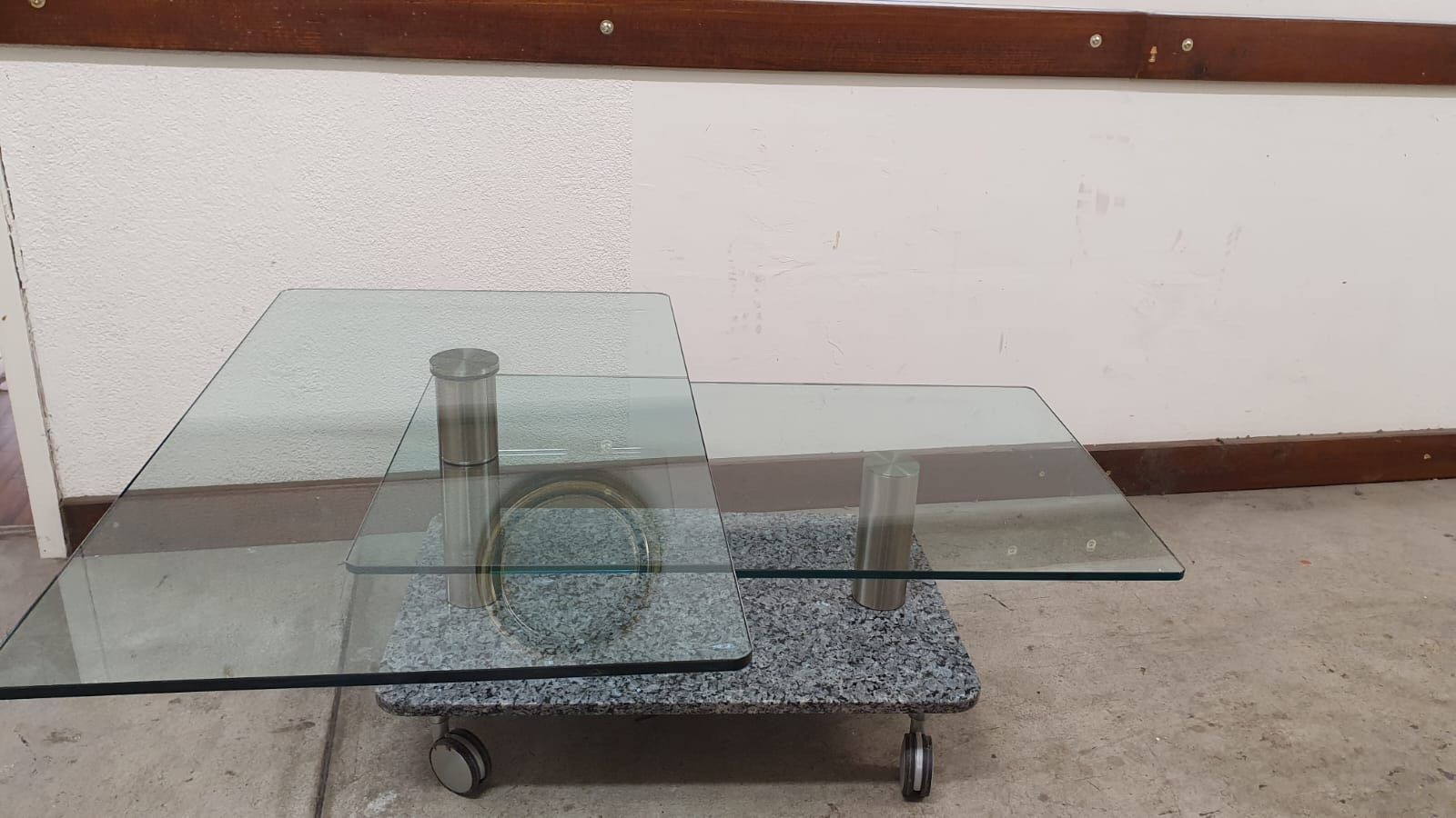 Meubles TV: TV MÖBEL GLAS AUF ROLLEN – D'occasion à Dietikon par brocki-eyra 2