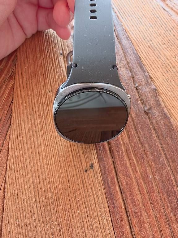 Samsung Smartwatch: Samsung Galaxy Watch8 BT 40mm – Gebraucht aus Hefenhofen von maikewdt 2