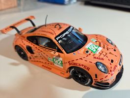 Carrera Digital 132 Porsche 911 RSR Pink Pig Design Nr. 92