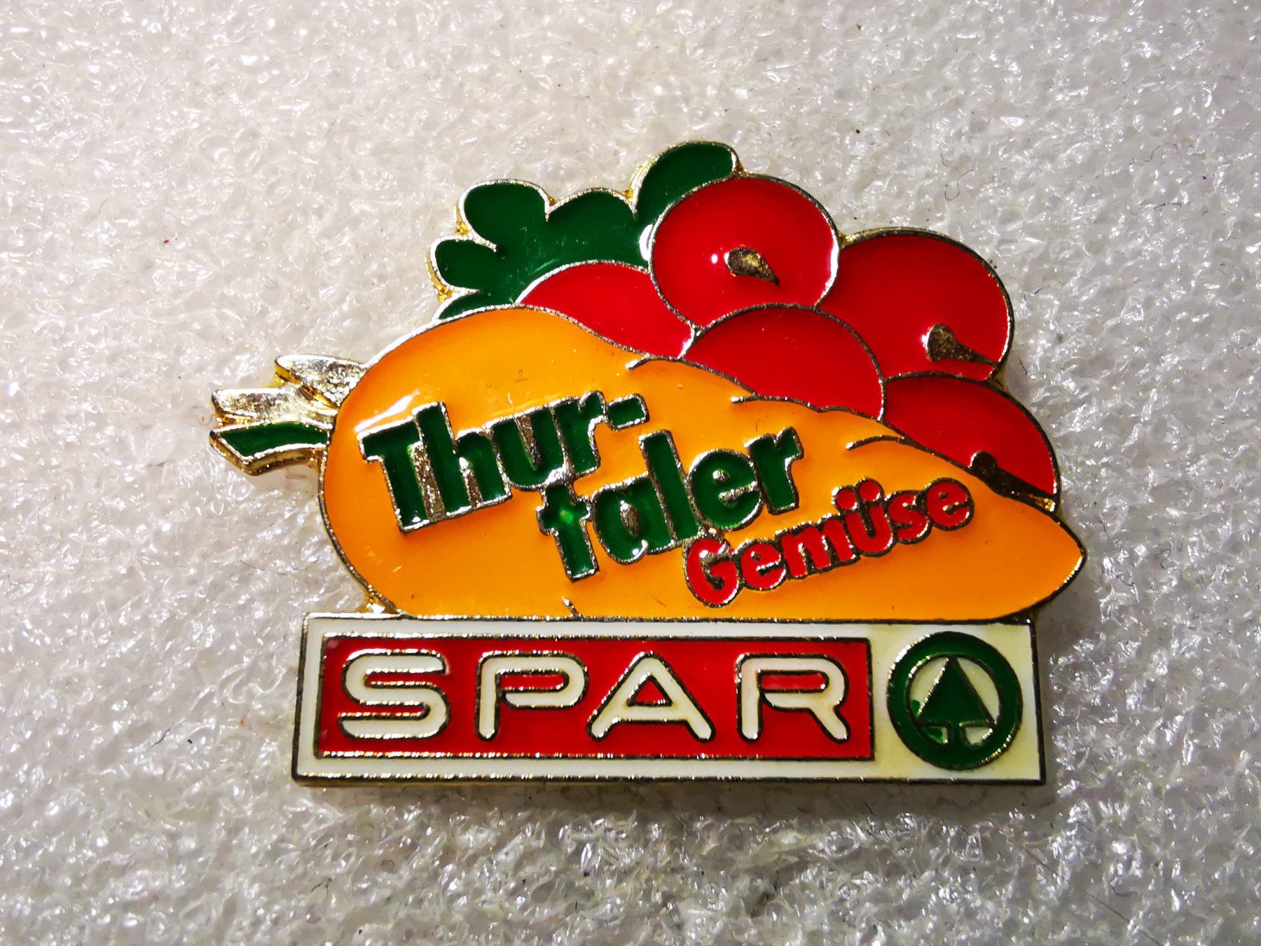 Placchette & Badge: Ansteckpin 70: Spar x Thurtaler Gemüse – Usato da Oppligen venduto da Pin-Fall-Shop