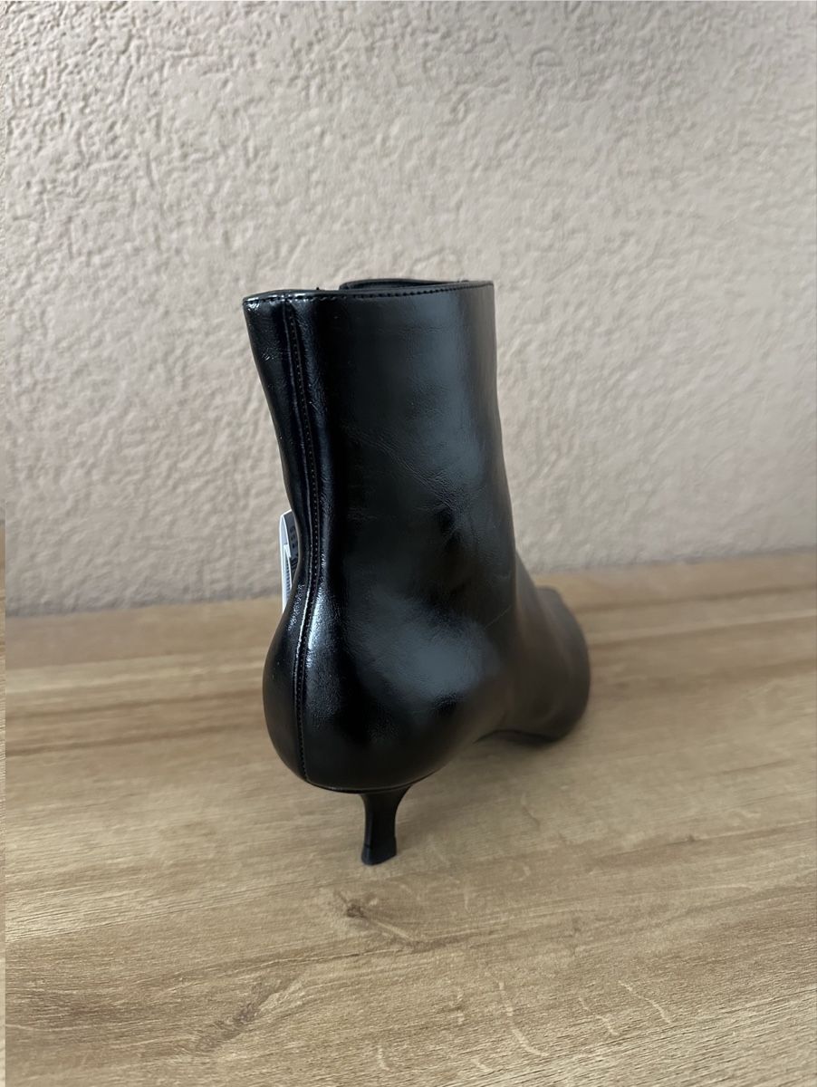 Mango Scarpe da donna: Schwarze Stiefeletten mit Absatz  – Nuovo e nell'imballaggio originale da Muttenz venduto da dan_zfh7 4
