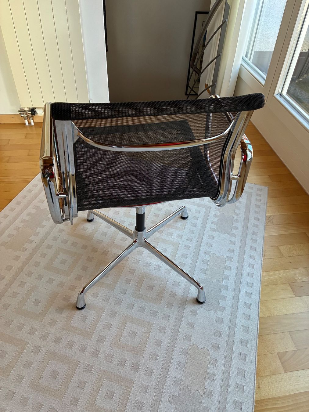 Vitra Sedie: Charles Eames, Aluminium Arbeitssessel - Designklassiker – Usato da Küsnacht ZH venduto da ChristianL43 2