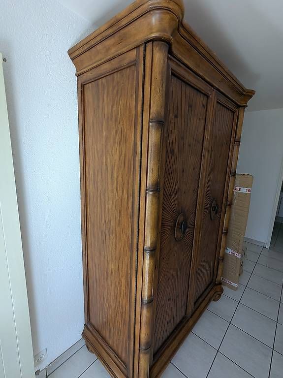 TV Möbel: Armoire design bois massif – Gebraucht aus Fully von ale_jbv7 2