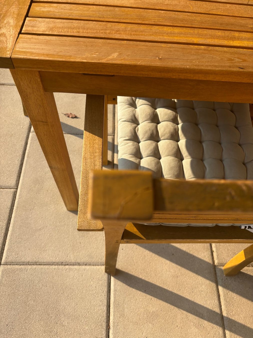 Set di tavolo e panche: Garten Tisch und drei Stühle – Usato da Bülach venduto da bjoernbenny 7