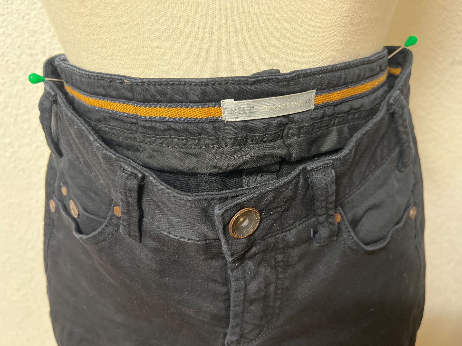 Nile Jeans: Nile Hose Jeans xs – Usato da Maienfeld venduto da 8796 1
