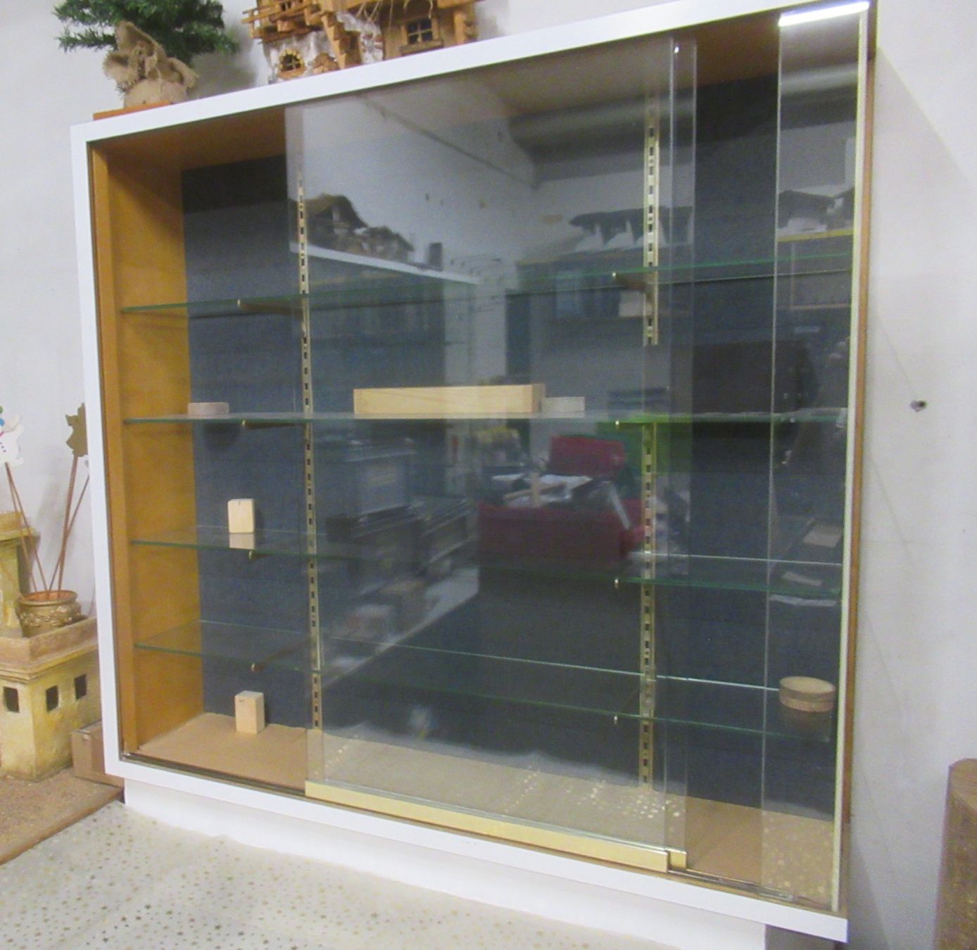 Vitrinen: Vitrine klein – Gebraucht aus Münchenstein von avit