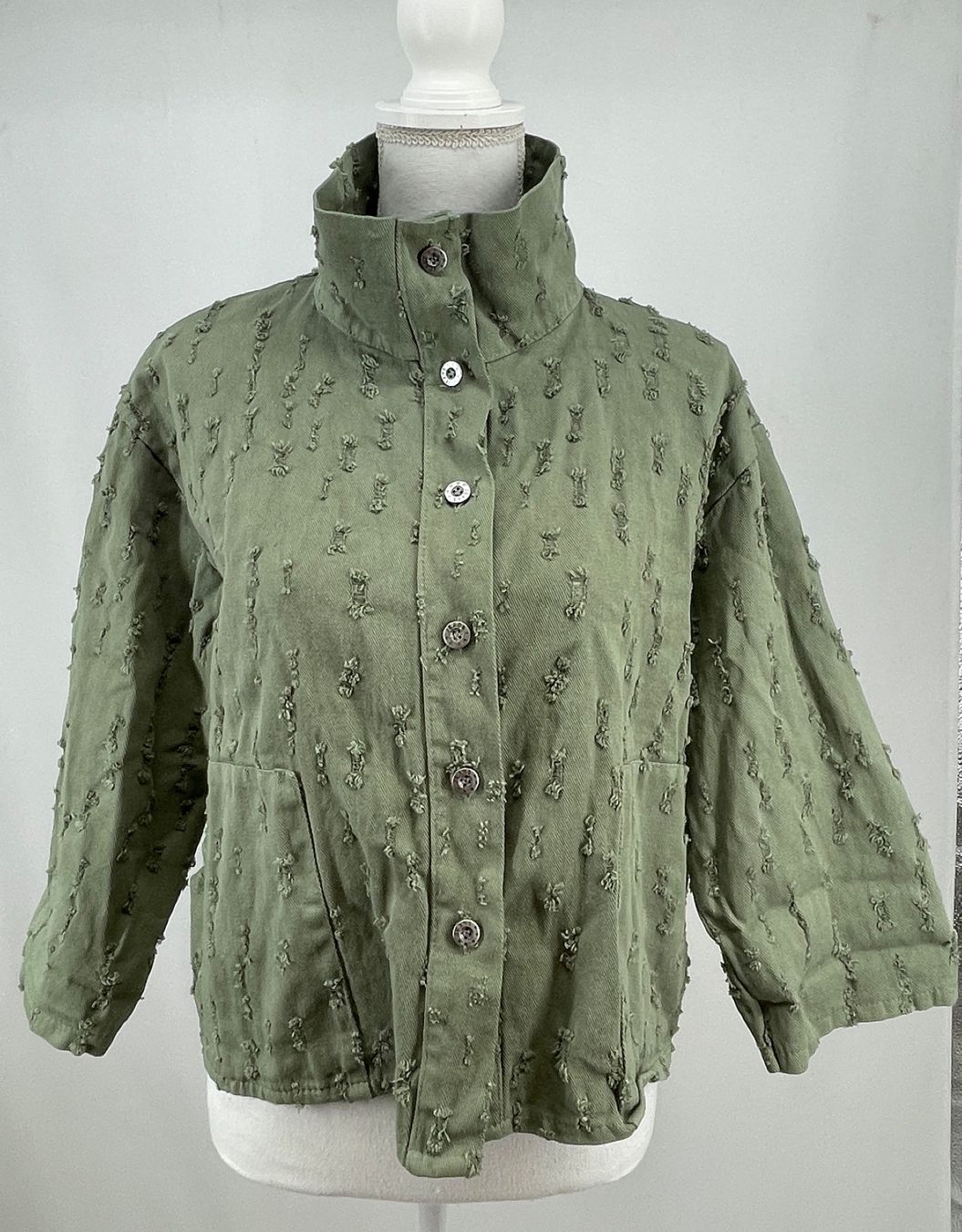 Giacche: AMBRA veste kaki 3/4 – Usato da Lausanne venduto da PlusValue_Lausanne
