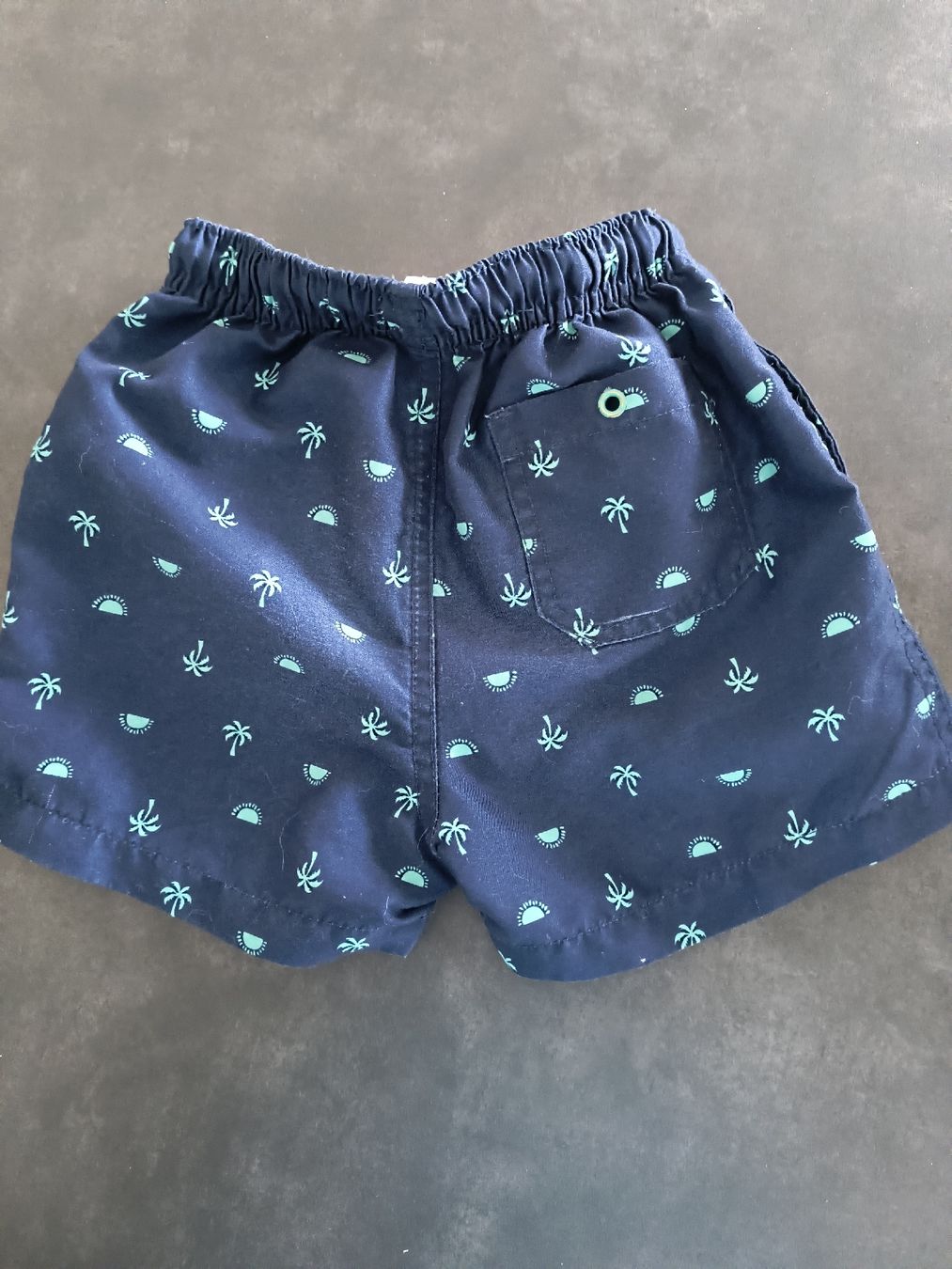 Badehosen: Badeshorts, Gr. 98, Top Zustand – Gebraucht aus Schöfflisdorf von kin_2dp9 1