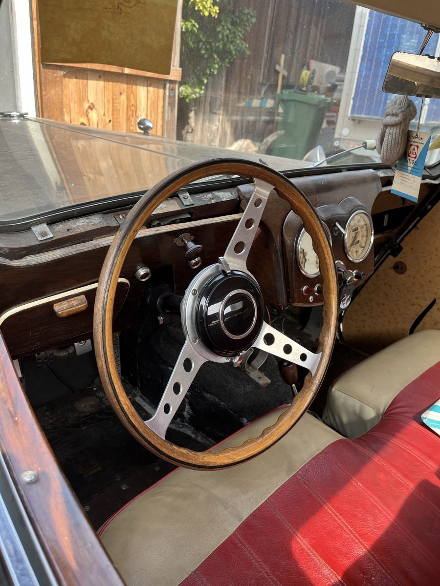 Triumph Automobili: Triumph 2.0 Roadster 1949 – Usato da Schnottwil venduto da Clevor351 2