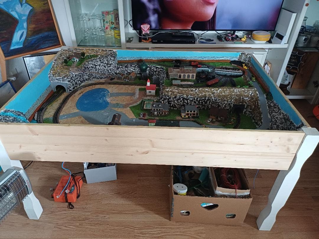 Modellini di ferrovie: maquette train N à finir – Usato da Pâquier-Montbarry venduto da PaulT