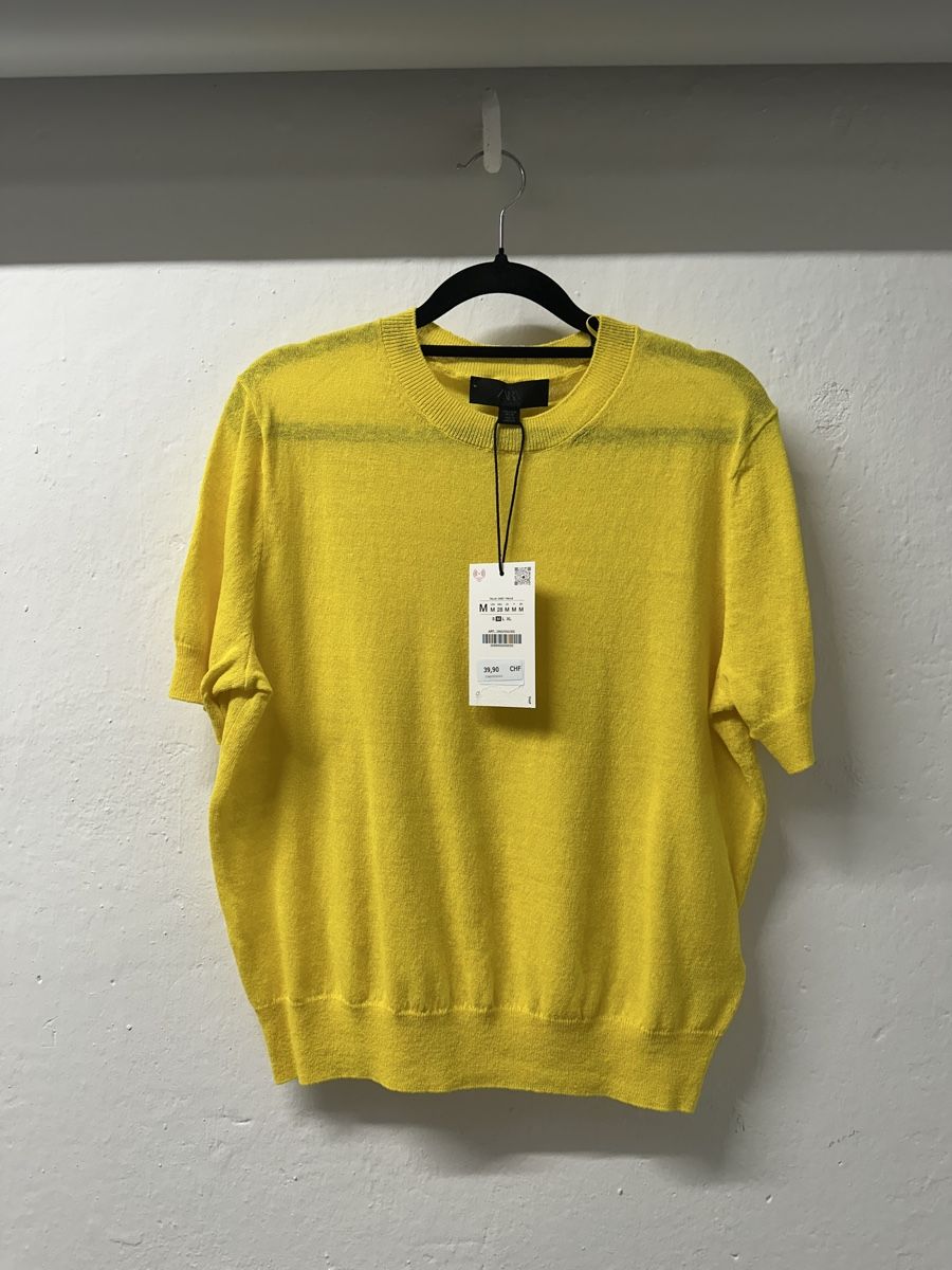 Zara Tops: Kurzarm Strickoberteil Zara, Gr.L – D'occasion à Uster par staernli4