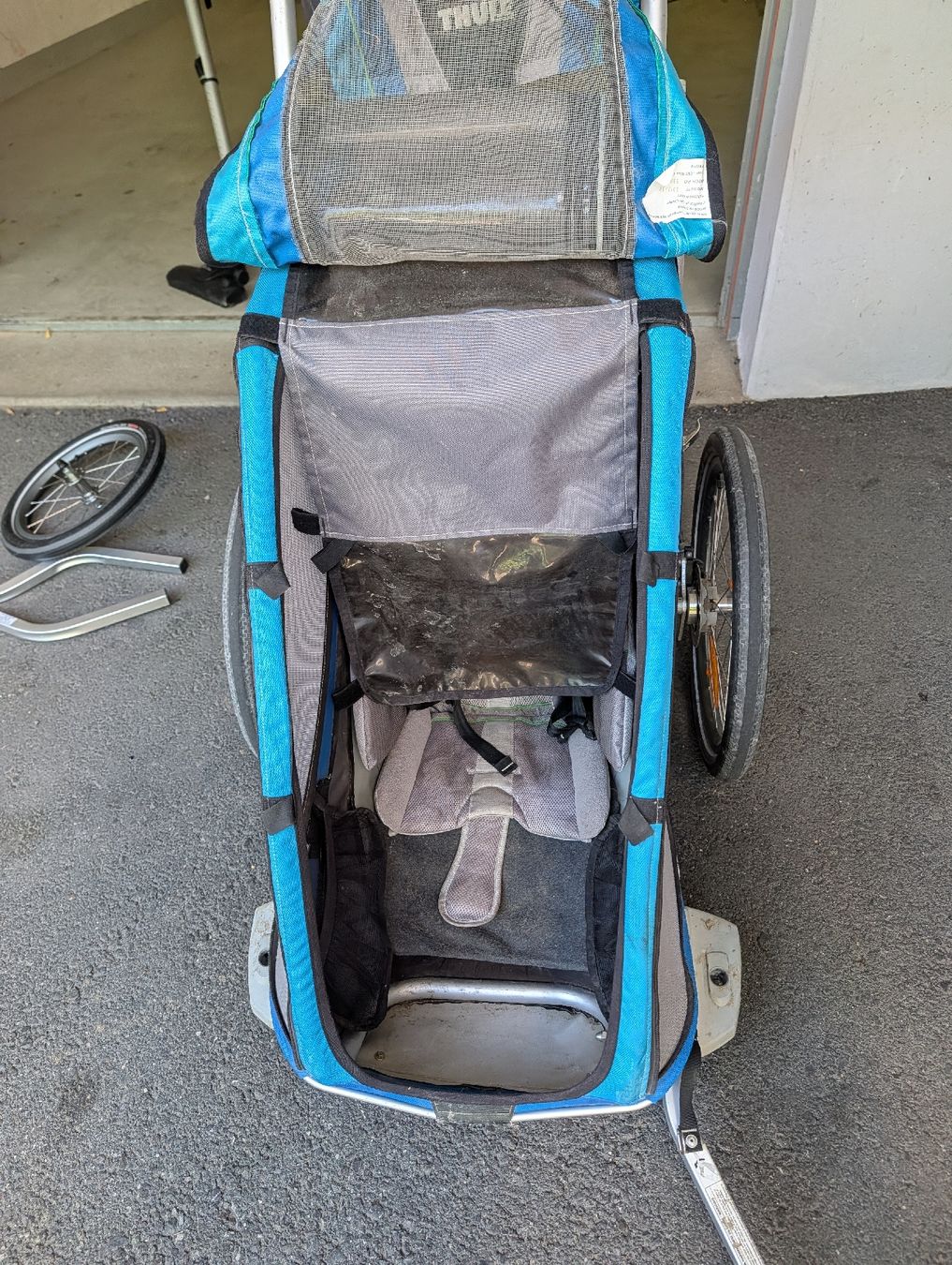Thule Rimorchi: Thule Kinderanhänger mit Zubehör gebraucht – Usato da Mühleberg venduto da Rambodisli94 7