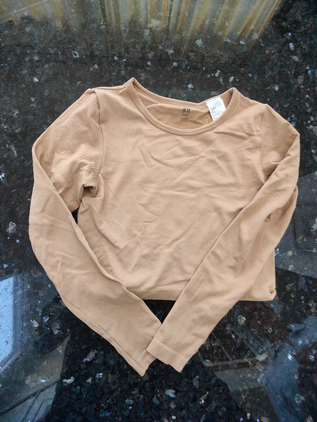 H&M T-shirt: Kurz T-Shirt – Usato da Zürich venduto da Mumpfi9