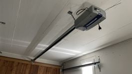 Garagentorantrieb Chamberlain ML1000EV mit Fernbedienung 