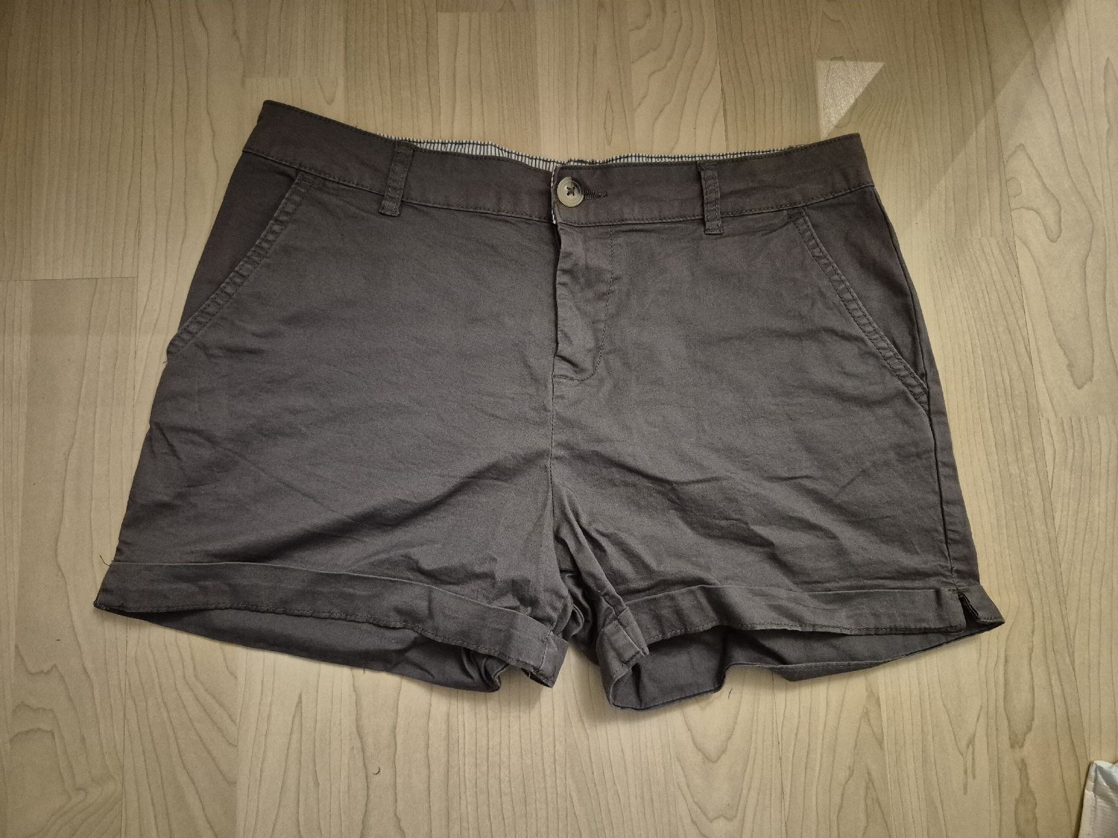 Pantaloni: Chicoree Shorts grösse 36 – Usato da Schöfflisdorf venduto da kin_2dp9