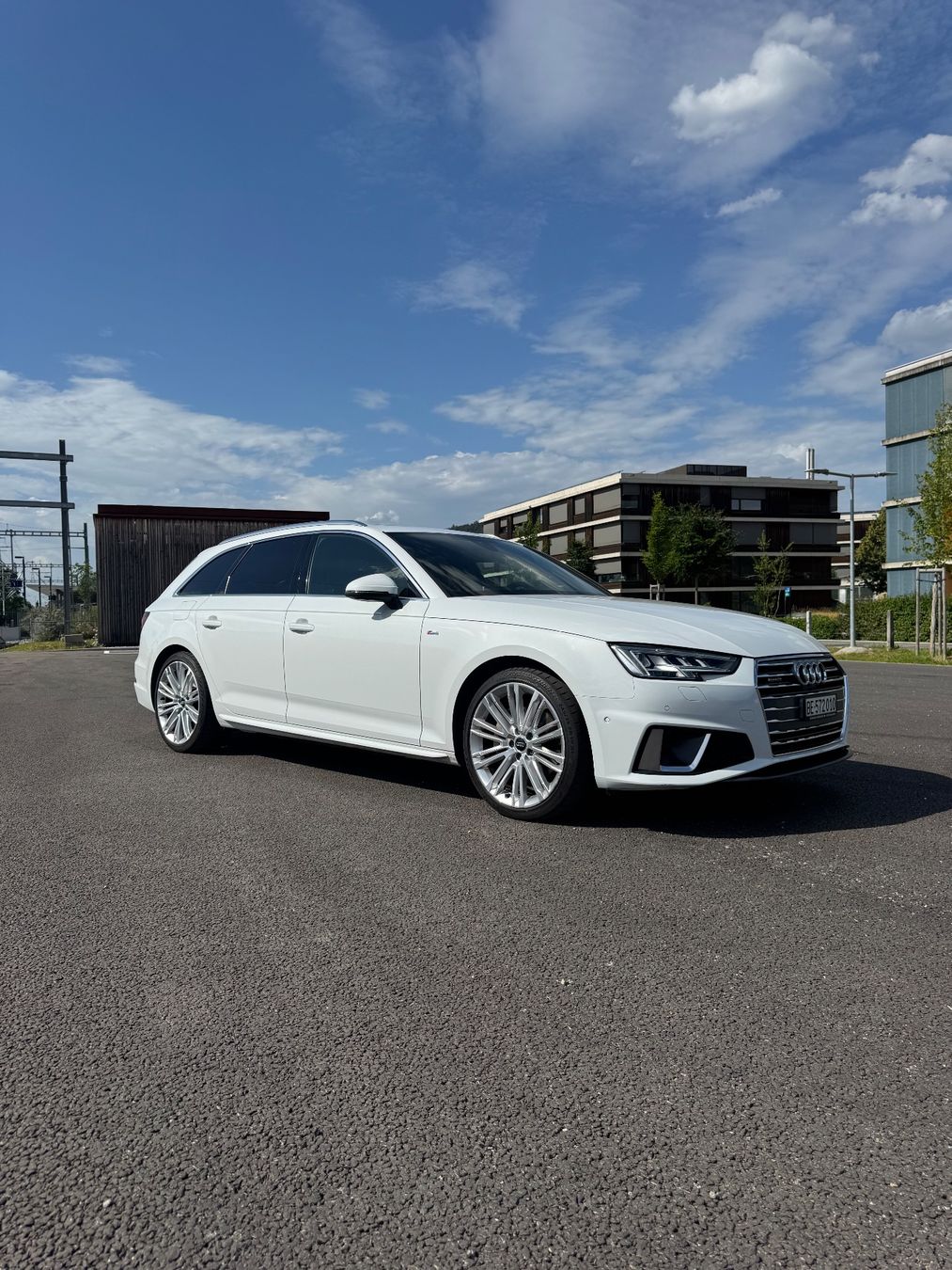 Audi Autos: Audi A4 S-Line Quattro – D'occasion à Heimberg par Jabu.11 2
