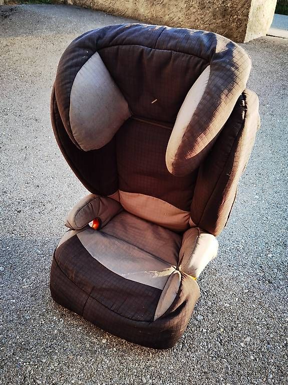 Seggiolini per auto: Siège auto Römer 15-36kg – Usato da Attalens venduto da Tpluess 3