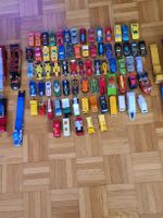 Spielzeugautos Vintage Konvolut 81 Stück