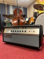 Tête Ampeg SVT-VR (300W RMS tout lampes)